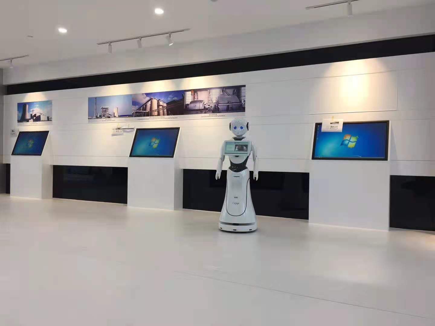 臨沂展館講解機器人 智能迎賓與展覽服務的革新